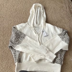 NWT Abercrombie & Fitch cream and Leopard print hoodie sweatshirt size Small